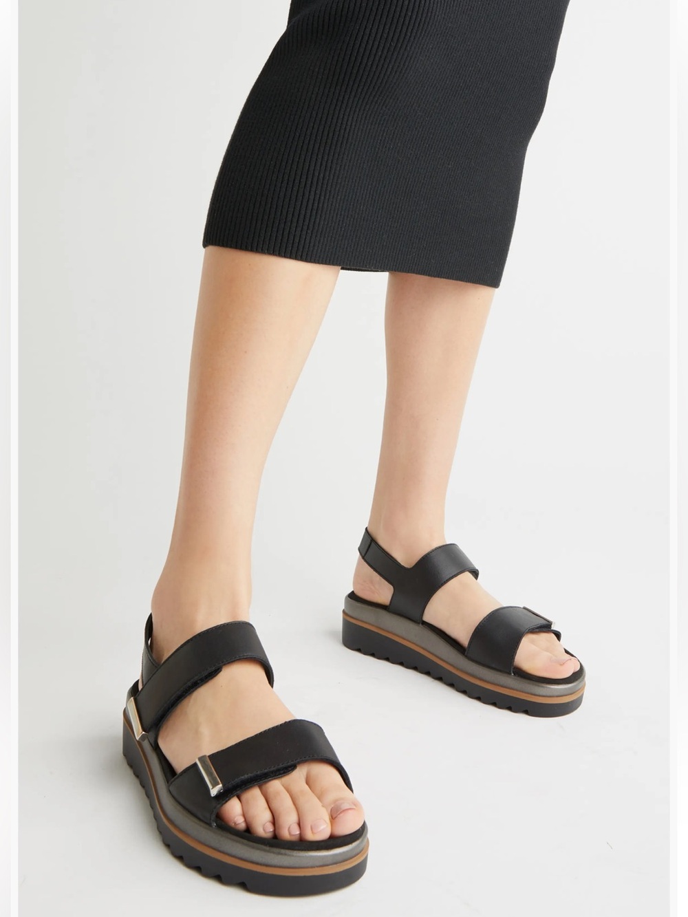 Mephisto 
Dominica Platform Sandal
Women size 38 us 8
$299 
Color: Black Leather